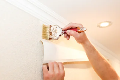 Pose de papier peint à Puycasquier — revêtements muraux et toiles de verre